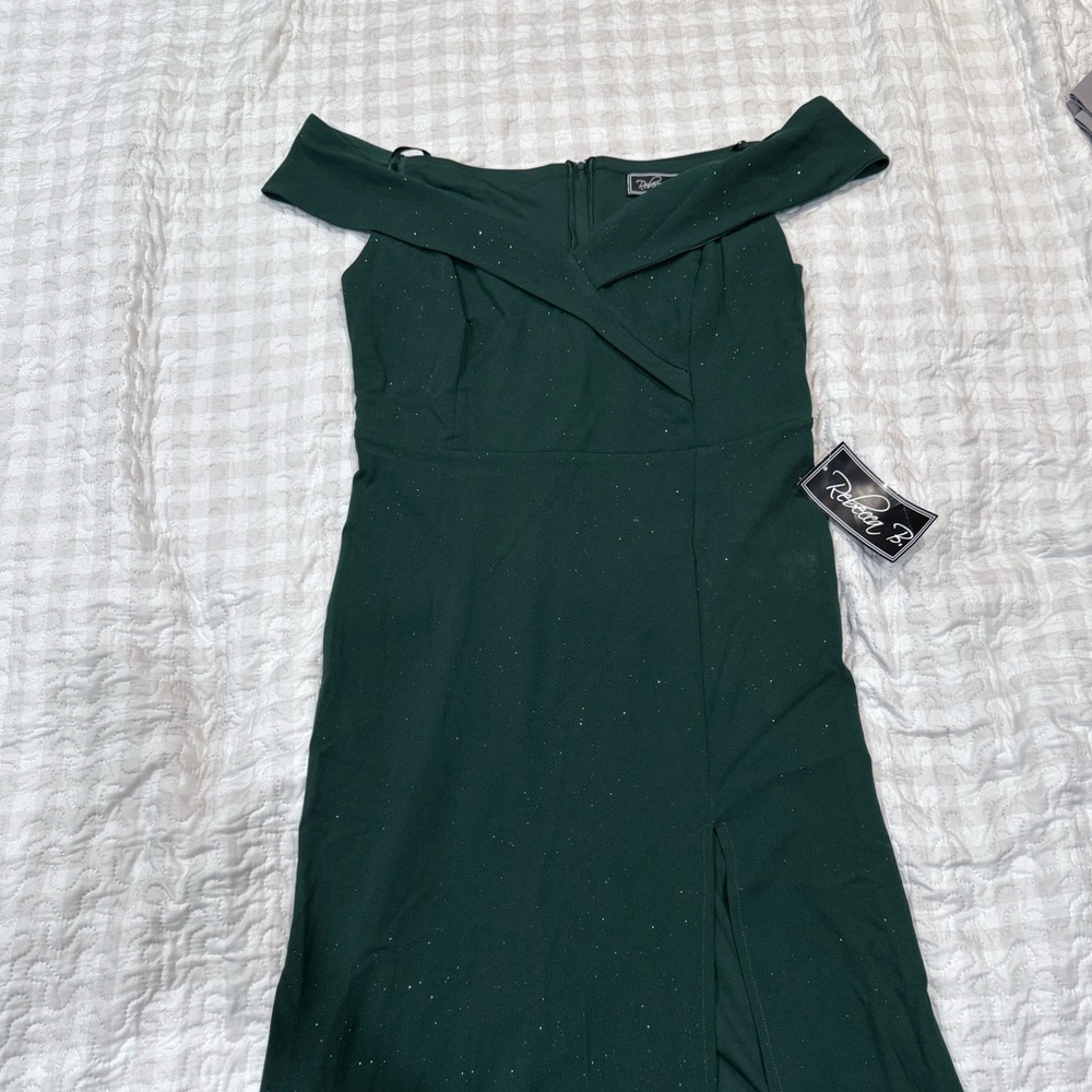 Off the Shoulder Dress in Deep Green